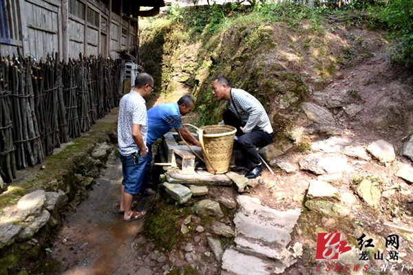 苦达村新任领导引领村庄迈向新篇章